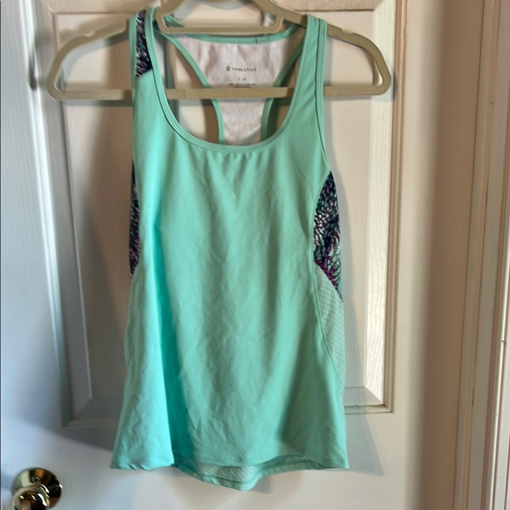 Fabletics Green Sleeveless Tank Top